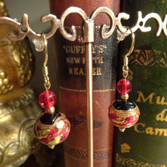 Handcrafted Murano earrings in drop style & 5 color options - Picture 9 of 15